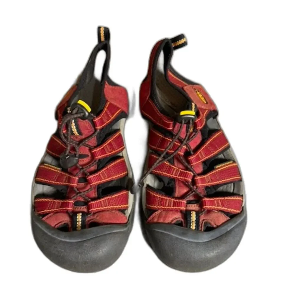 KEEN Newport H2 Sandals Men's 8.5 Red Waterproof Hiking Water Shoes